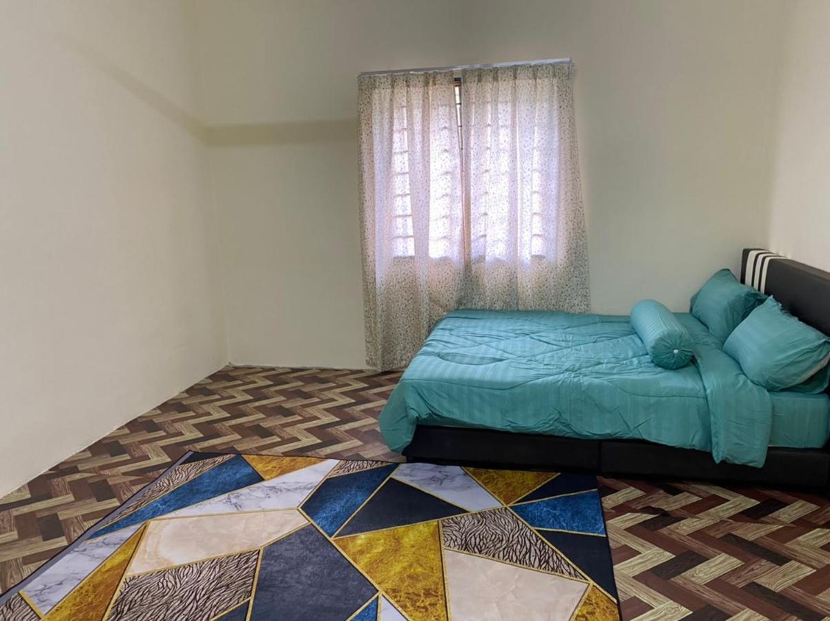 Homestay Sri Jasmine Kajang Esterno foto